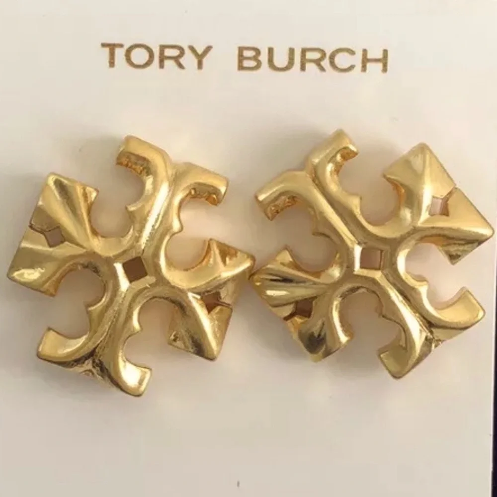 🔥🔥Authentic Designer Medium Earrings At Awesome Prices To Buy Now & Save Firm